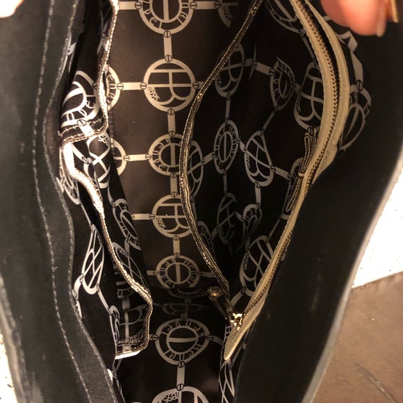 Henri Bendel West 57th Turn Lock - Picture 7 of 8